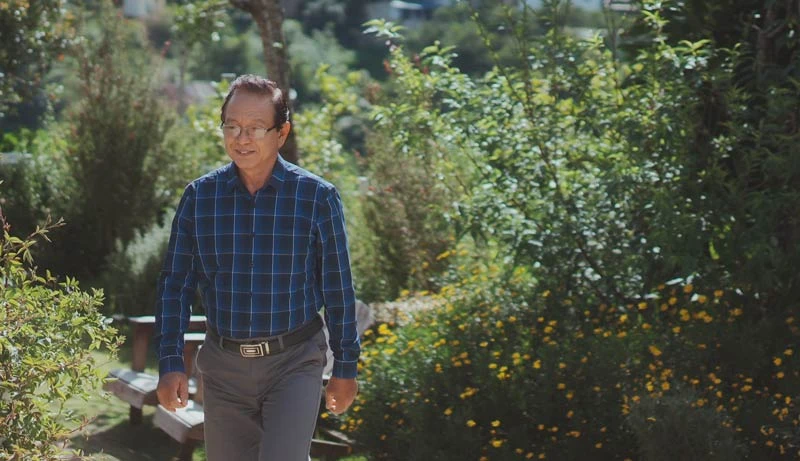 Áo sơ mi nam cho người 50 tuổi chỉn chu, lịch sự