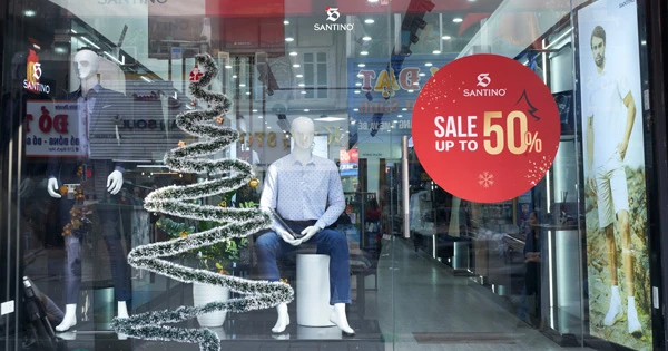 SALE UP TO 50% | ĐÓN GIÁNG SINH - SALE LINH ĐÌNH