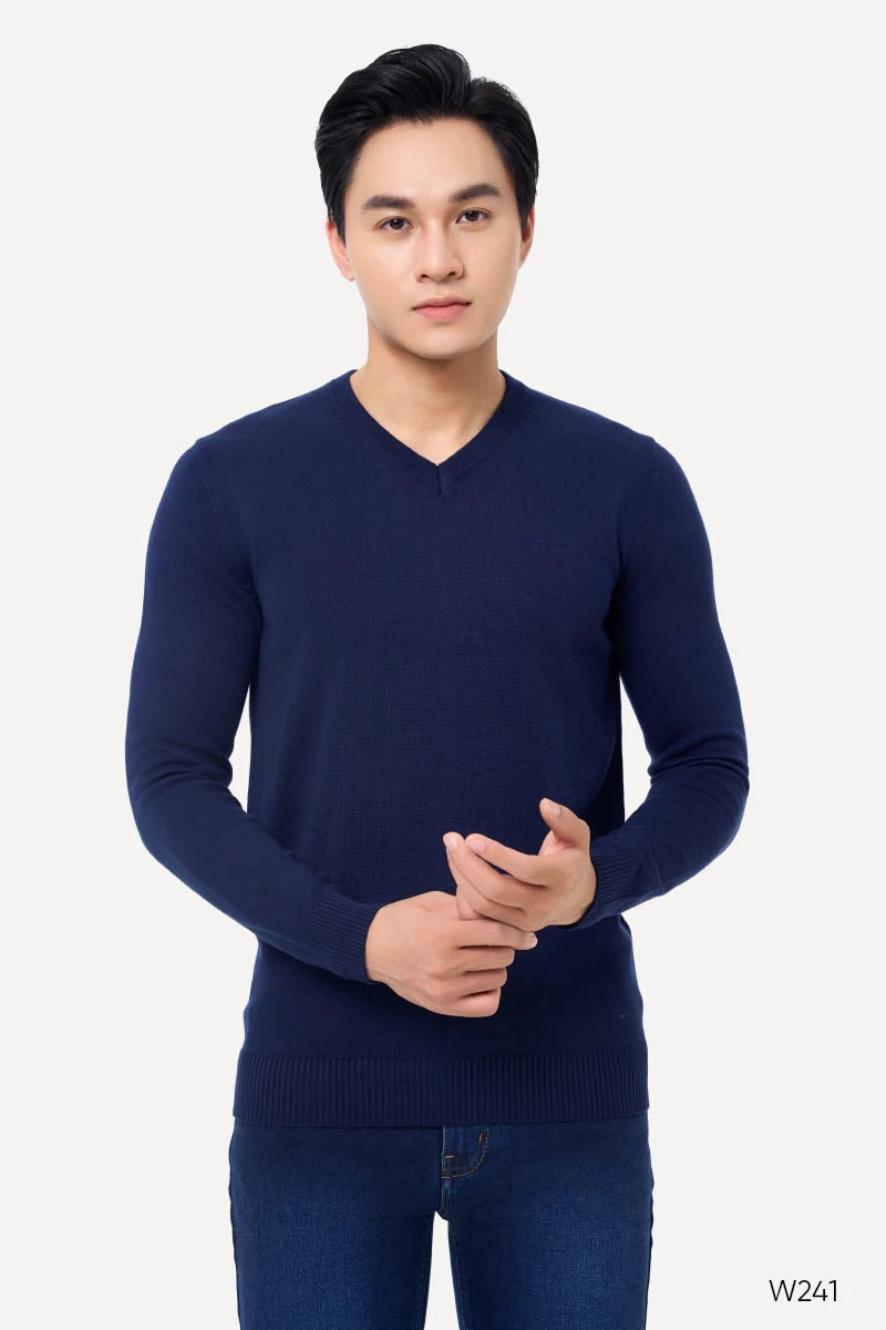 Áo len cổ tim màu tím than W241