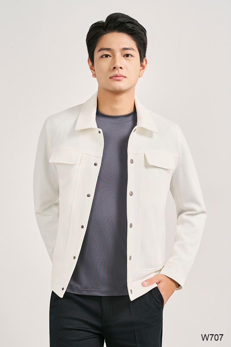 Áo jacket regular fit cúc bấm màu trắng | W707
