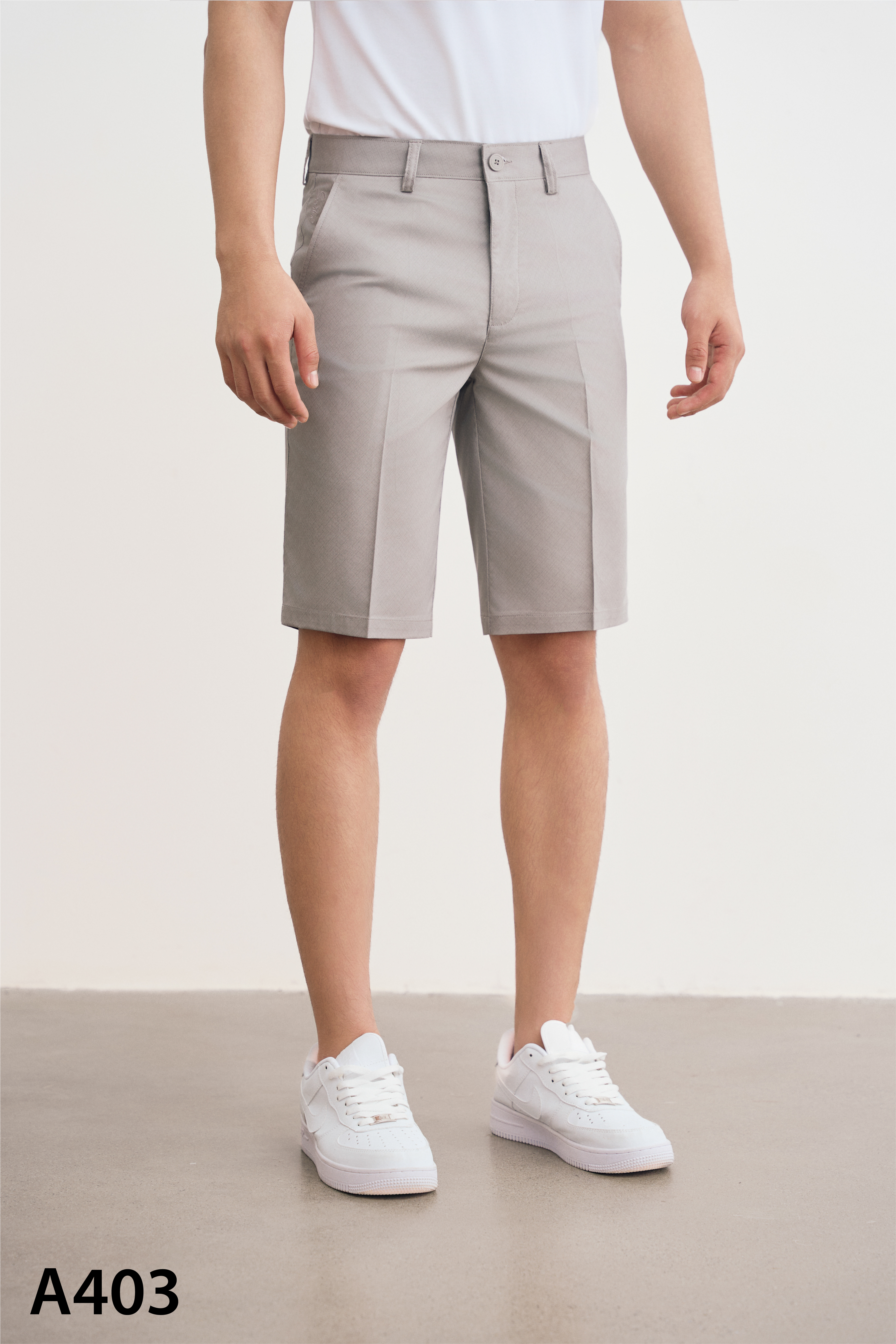 quan-shorts-khaki-nam-cao-cap-santino-mau-ghi-a403