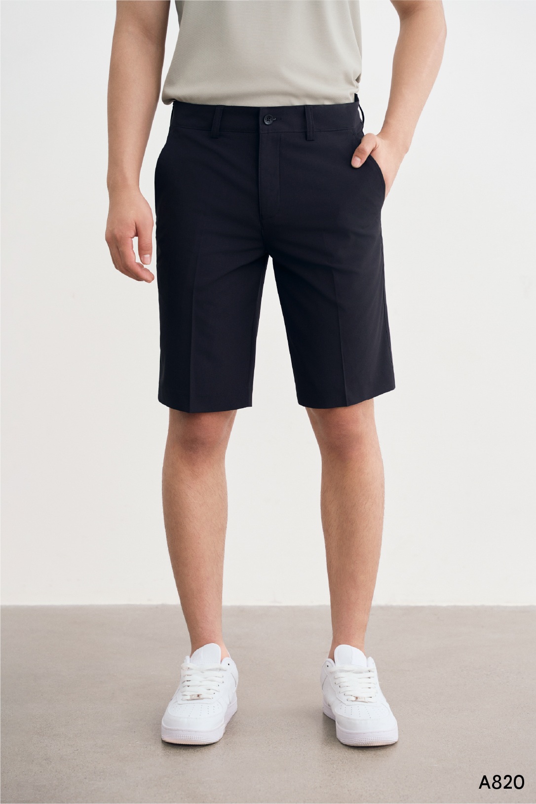 Quần shorts golf nam cao cấp Santino màu đen | A820